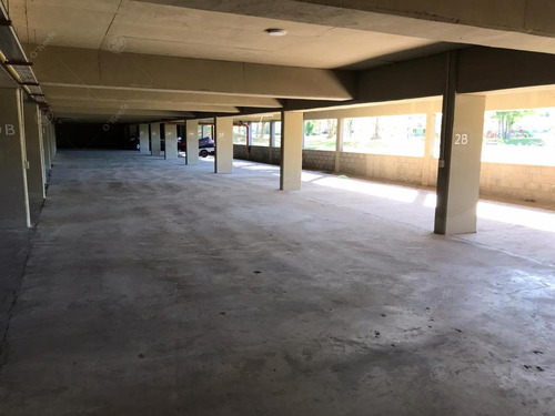 Imagen 17 de 25 de Departamento En Venta De 3 Ambientes En Condominio Del Lago