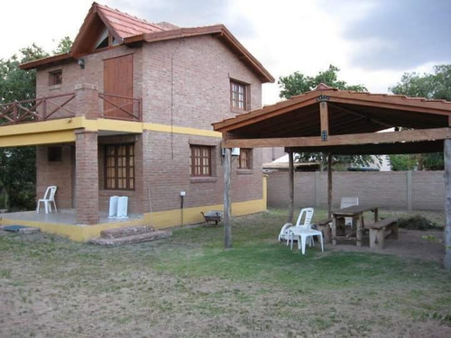 Imagen 3 de 14 de Chalet Con Piscina + Amplio Lote