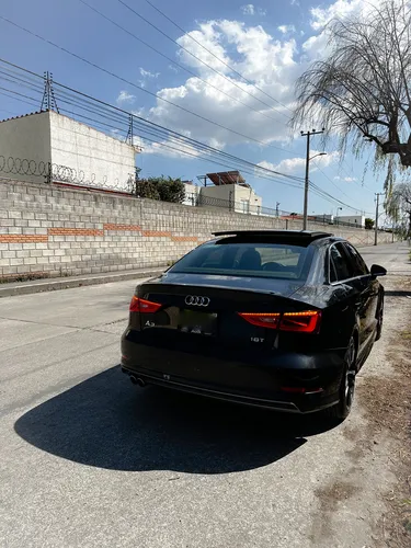 Audi A3 1.8 Sedán S Line At