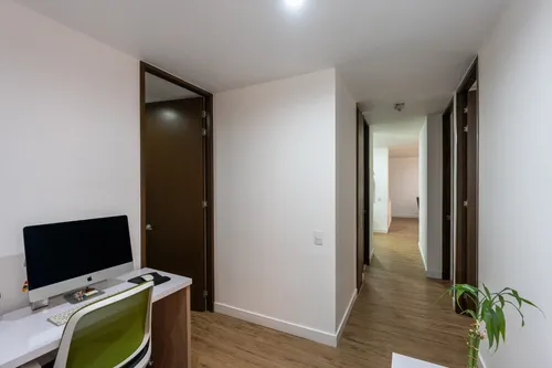Apartamento En Venta En Rafael Núñez. Cod V100309