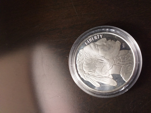 Imagen 1 de 2 de Moneda De 1 Oz De Plata