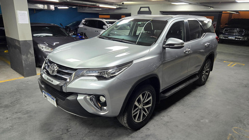 Toyota Hilux SW4 2.8 Srx 177cv 4x4 7as