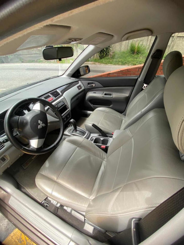 Imagen 2 de 3 de Mitsubishi Lancer 2.0 Automático