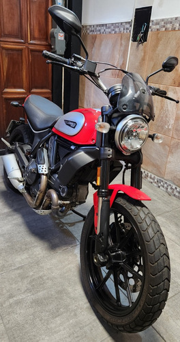 Ducati Scrambler 800 Icon 