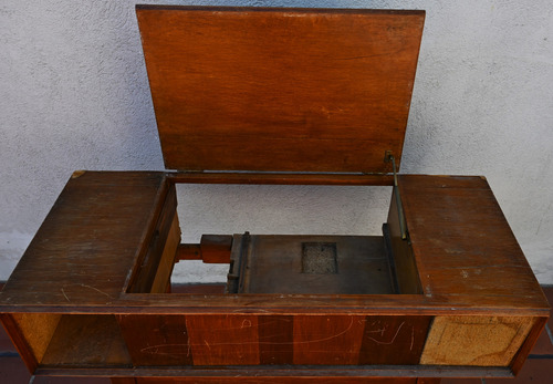 Mueble Antiguo Para Restaurar. Hermoso. Circa 1950. (Usado)
