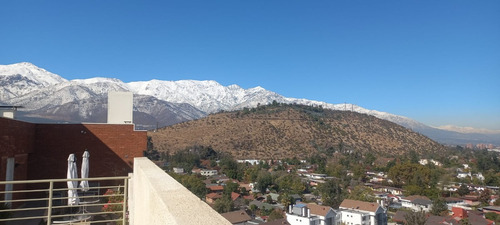 Estupenda Ubicación. Alto Las Condes. Vista Cerro Calán.