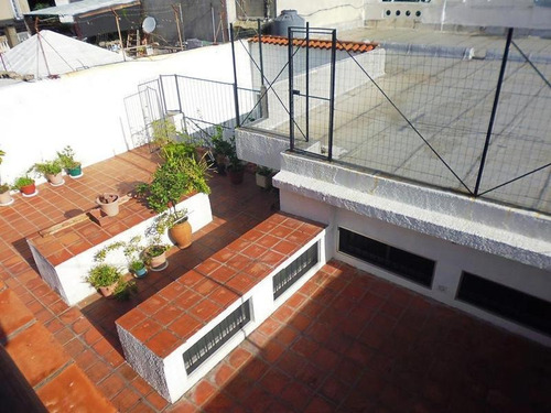 Venta De Casa 4 Dormitorios En Cordón, Excelente Reciclaje!!