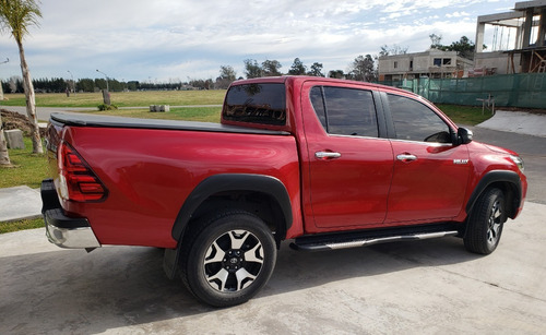 Imagen 4 de 7 de Toyota Hilux Srx 4x2 Automática