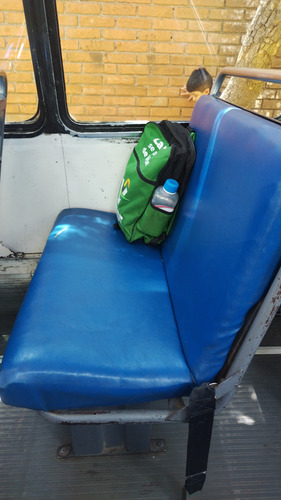Microbús Prisma En Execelentes Condiciones Para 27 Pasajeros