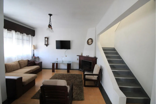 Cómoda Casa En Pleno Centro, Ciudad De Paysandú