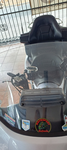 Preciosa Motocicleta , En Excelentes Condiciones , Llantas