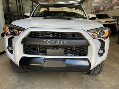 Imagen 2 de 12 de Toyota 4runner Trd Pro