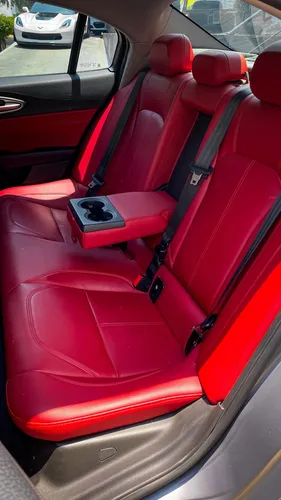 Alfa Romeo Giulia 2.0 Ti At