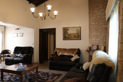 Excelente Oportunidad Inversión En Barrio Uno - Ezeiza