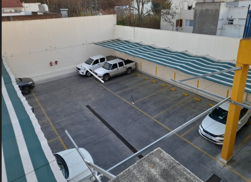 Garage Con Espacio Aereo Aprobado En Excepcional Ubicacion