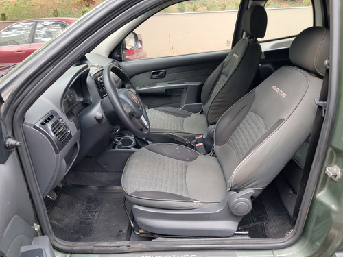 Fiat Strada 1.8 16v Adventure Cab. Dupla Flex 3p