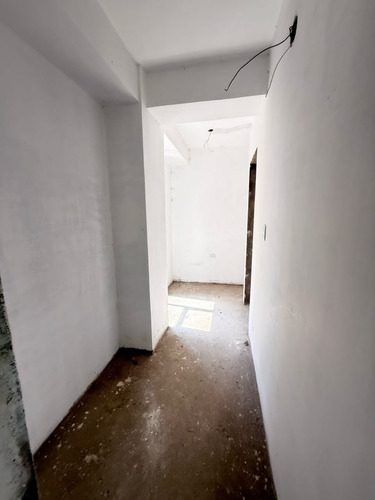 Apartamento En Venta En Residencias San Francisco Piso 3, Carrera 24 De Barrio Obrero / Ym