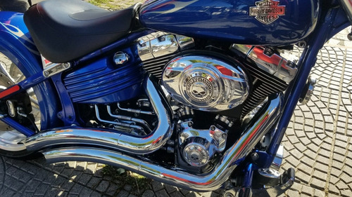 Imagen 2 de 15 de Harley Davidson Rocker C