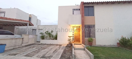 Milagros Inmuebles Casa Venta Cabudare Lara Zona Centro Economica Residencial Economico  Rentahouse Codigo Referencia Inmobiliaria N° 24-17901