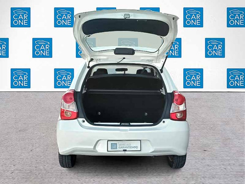Toyota Etios 1.5 X MT6 5P