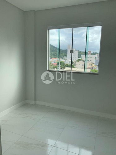 Imagem 7 de 11 de Apartamento Em Itapema Com 2 Dormitórios! - 2747