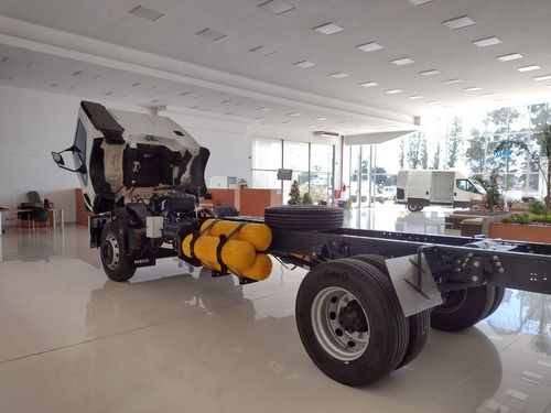 Imagen 8 de 10 de Iveco Tector Gnc 160e21