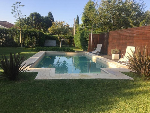 Casa En Venta En 27/422 Y 426 Villa Elisa - Alberto Dacal Propiedades