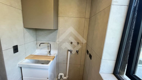 Departamento En Venta De 3 Dorm. En Vitacura