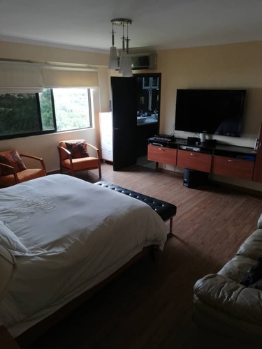 Imagen 5 de 16 de Remax Infinity Vende Pent-house De Iii Niveles En El Parral 446253 Frances Mijares 04144990396