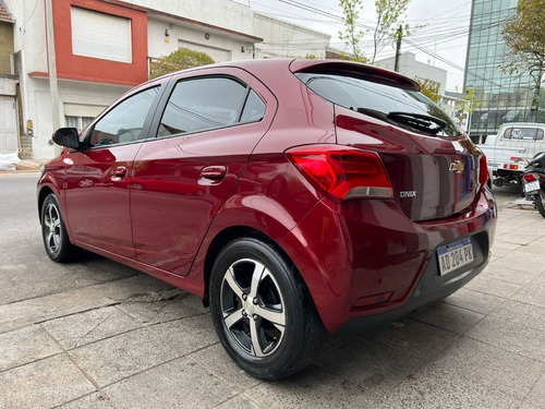 Imagen 3 de 10 de Chevrolet Onix 2018 Ltz 1.4 Nafta Manual