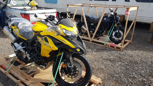 Imagen 4 de 8 de Benelli Leoncino 500 En Sbk Motos
