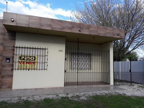 Imagen 2 de 14 de Casa 4 Ambientes /sola En Lote De 10 X 30 | Santa Teresita