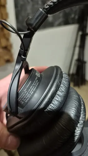 Fone de ouvido over-ear Sony Professional MDR-7506 preto