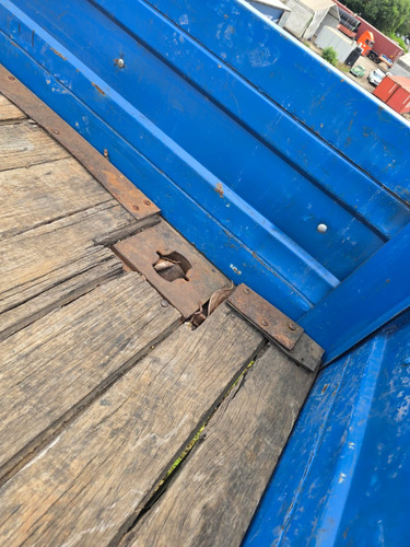 Carreta Carga Seca Bug Porta Container Com Pneus Ano 2003