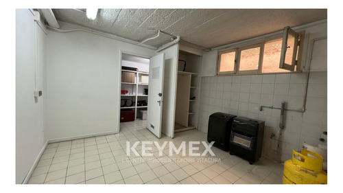 Casa Familiar 3 Pisos, 6d/4b, 3 Subtes. En Providencia