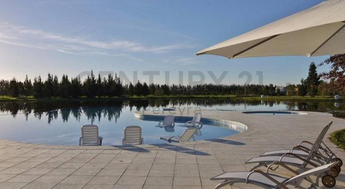 Imagen 8 de 16 de Lote En Venta, Miralagos I- Nº 173 Unificado , Vista Al Golf,cul De Sac.2670 Mts