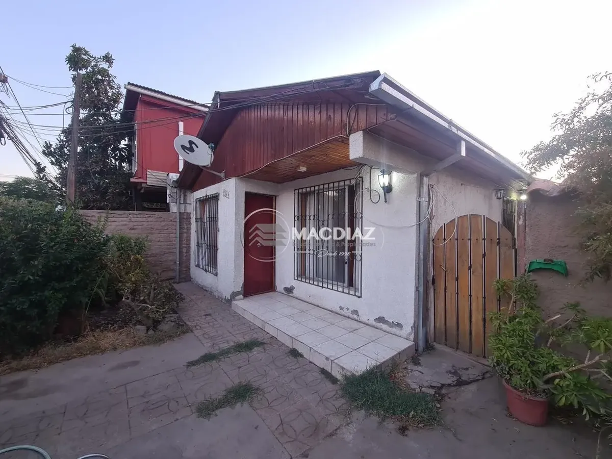 Imagen 1 de 26 de Casa Con Amplio Terreno Cerca Metro Santiago Bueras