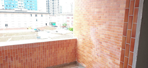 Imagem 4 de 14 de Amj147 Apartamento 2 Dormitórios- 350m Praia- Valor Investid
