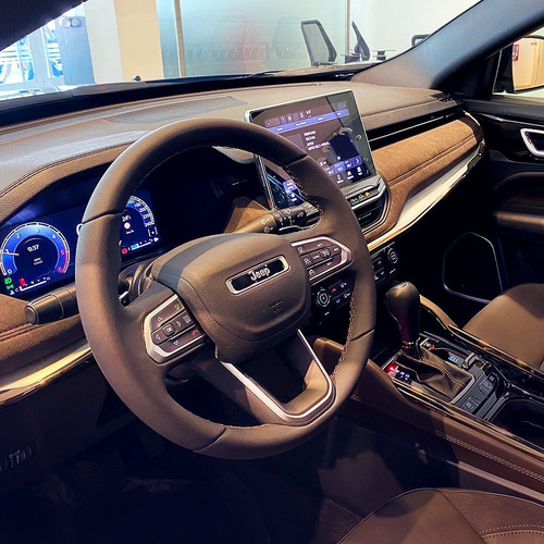 Imagen 8 de 25 de Jeep Commander Overland H