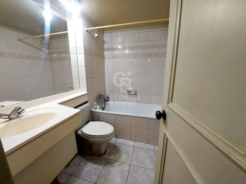 Un Dormitorio, Cocina Independiente Y Estacionamiento