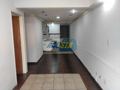 Imagen 7 de 20 de Departamento De 2 Ambientes Con Balcon Al Contra Frente , Complejo Con Piscina Y Sum.