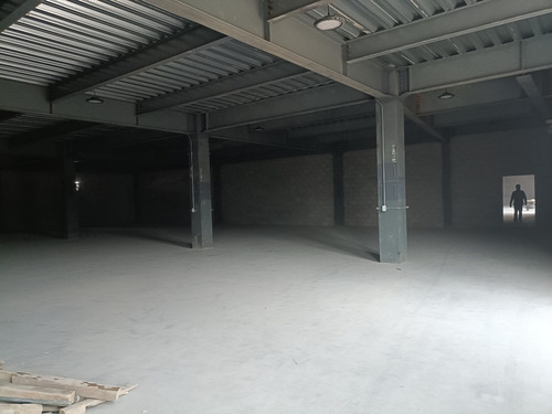 Ya No Vayas Hasta Cuatitlan, Bodegas En Calz. Vallejo Nuevas, Esquina Autopista Naucalpan Ecatepec