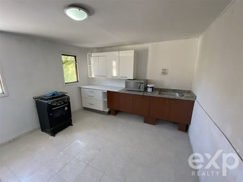 Bodega De 656 M2 En Venta En Recoleta
