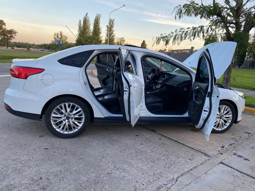 Ford Focus III 2.0 Se Plus Mt
