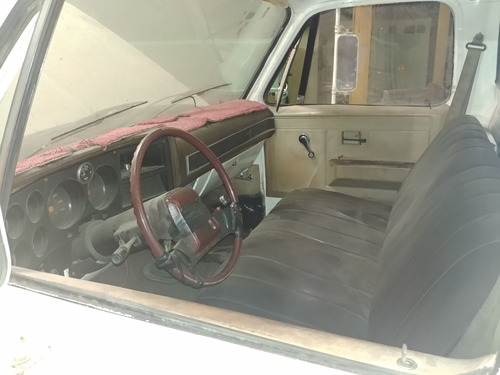 Camion 350 Chevrolet Año 84
