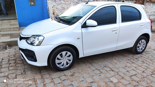 Toyota Etios 2018 1.3 16v X Aut. 5p