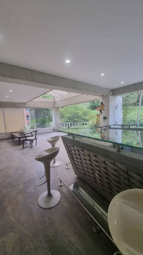 En Venta Lujoso Ph Duplex En Lomas Del Sol, Muy Negociable!!!, 4 Hab. Más Servicio, Terraza Con Bar, Parrillera Y Gimnasio. Jprp
