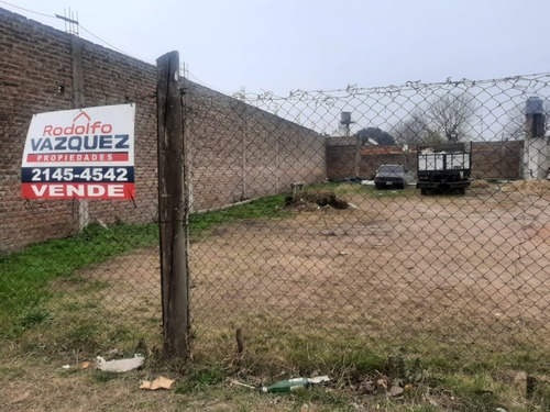 Imagen 2 de 2 de Vernet, Lote Sobre Calle Principal