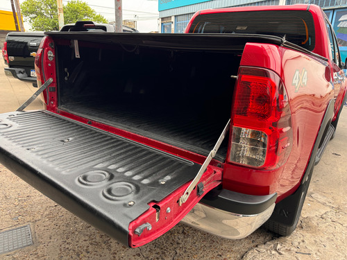 Toyota Hilux Pick-up 2.8 Cd Srx 177cv 4x4