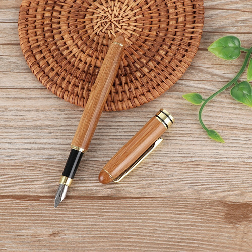 Pluma Estilografo Madera Caligr - Unidad a $49500